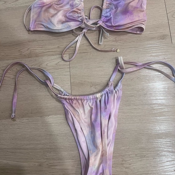 VICTORIA SECRET Purple Tie Dye Multiway Halter Bikini Top Adjustable Bikini Set - Picture 6 of 13